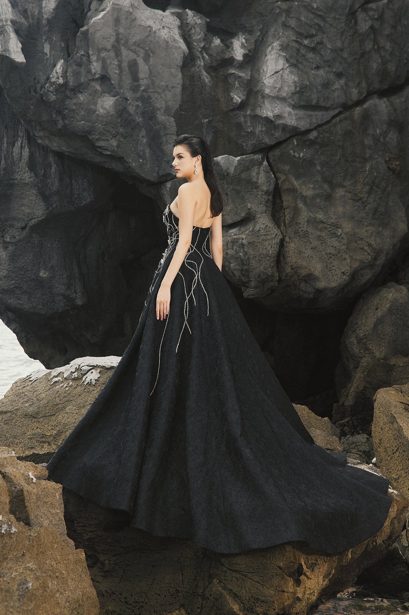 Strapless Sweetheart A Line Ball Gown - ALBOUSHIYA - district 5 - dubai - riyadh - abaya - dresses - designers - evening wear - luxury - elegance - craftsmanship - gowns - cocktail dresses - collections - georges