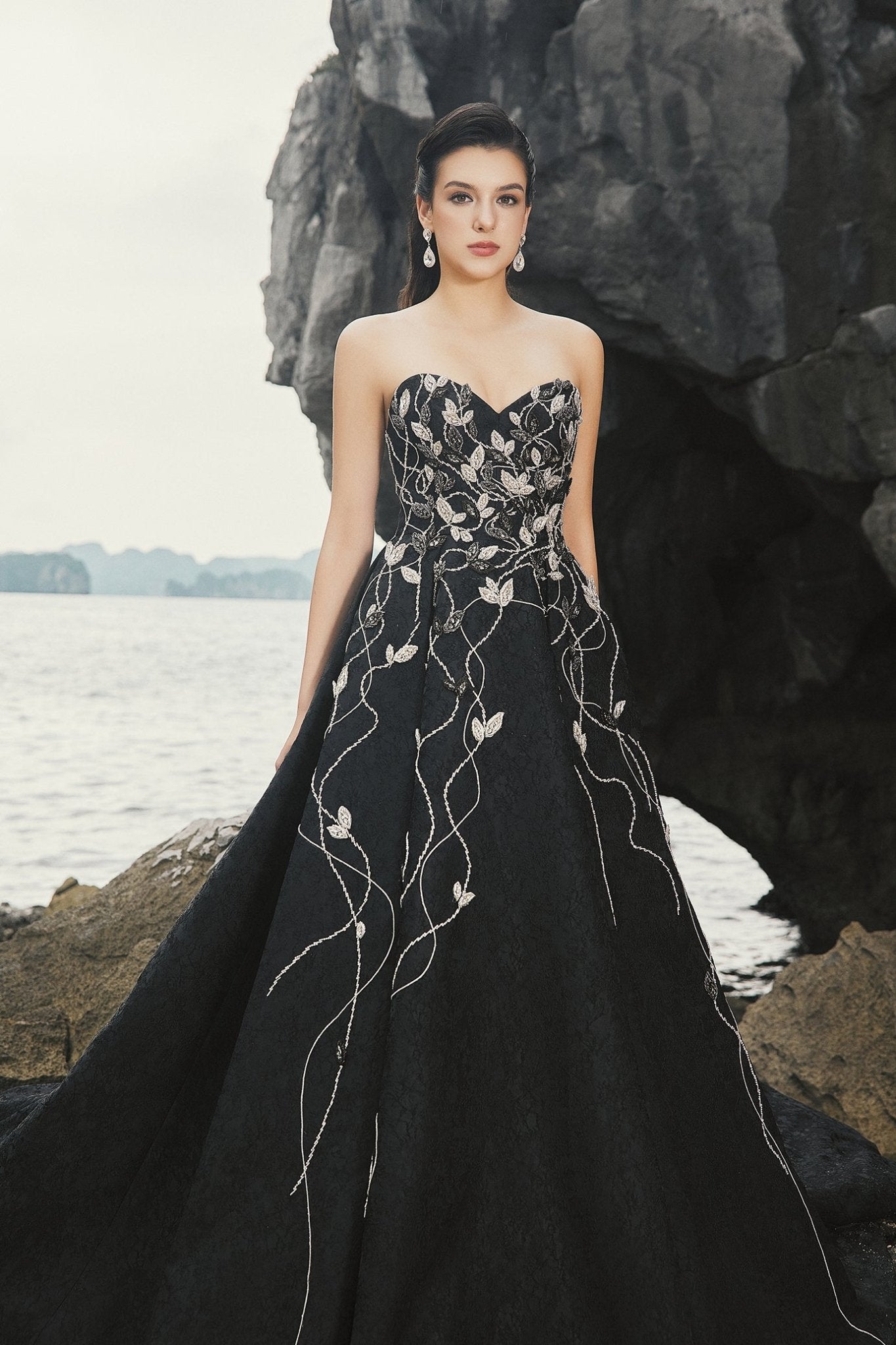 Strapless Sweetheart A Line Ball Gown - ALBOUSHIYA - district 5 - dubai - riyadh - abaya - dresses - designers - evening wear - luxury - elegance - craftsmanship - gowns - cocktail dresses - collections - georges