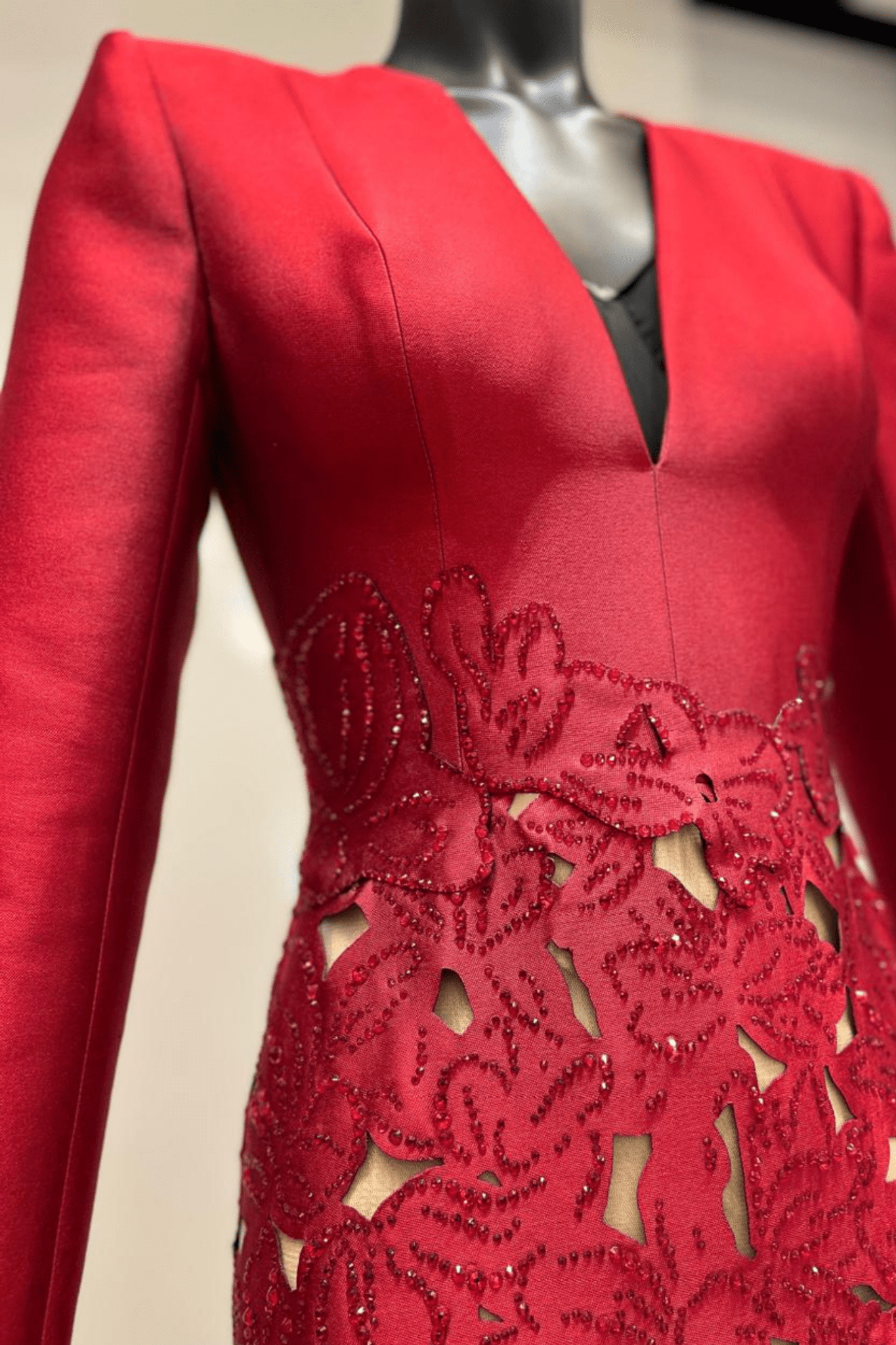 Taylor Sheath Floral Taffeta Floor Length Dress - ALBOUSHIYA - district 5 - dubai - riyadh - abaya - dresses - designers - evening wear - luxury - elegance - craftsmanship - gowns - cocktail dresses - collections - georges