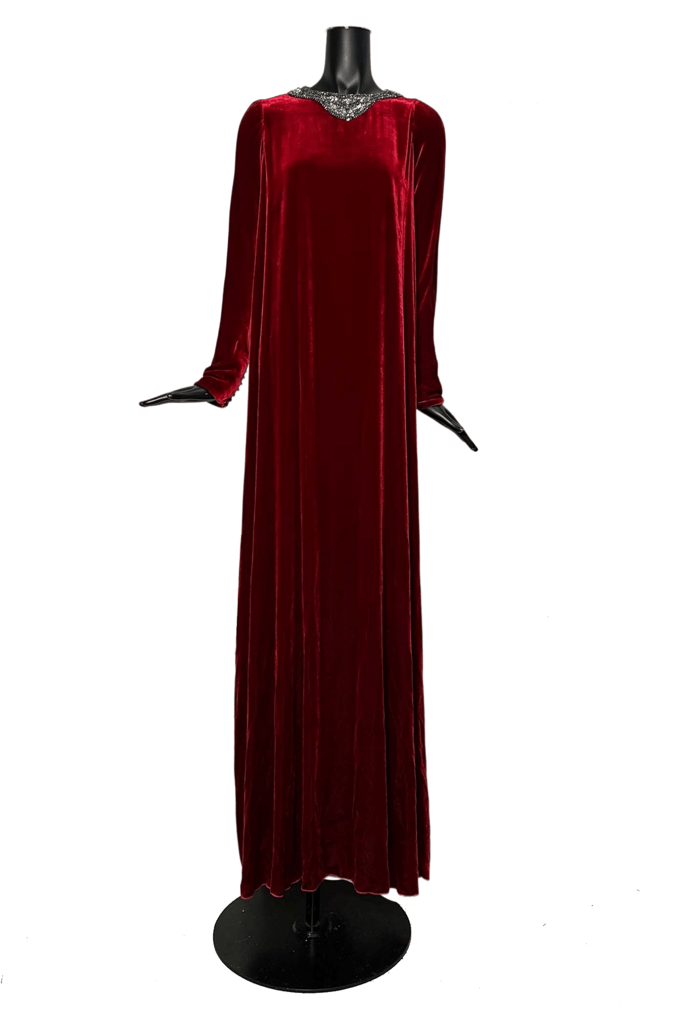 Vencejo Dress - ALBOUSHIYA - district 5 - dubai - riyadh - abaya - dresses - designers - evening wear - luxury - elegance - craftsmanship - gowns - cocktail dresses - collections - georges