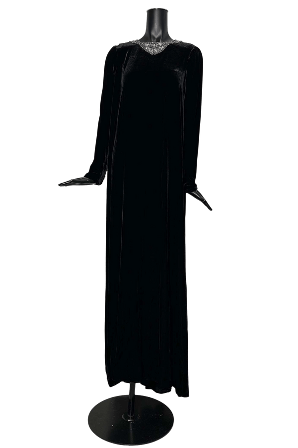Vencejo Dress - ALBOUSHIYA - district 5 - dubai - riyadh - abaya - dresses - designers - evening wear - luxury - elegance - craftsmanship - gowns - cocktail dresses - collections - georges