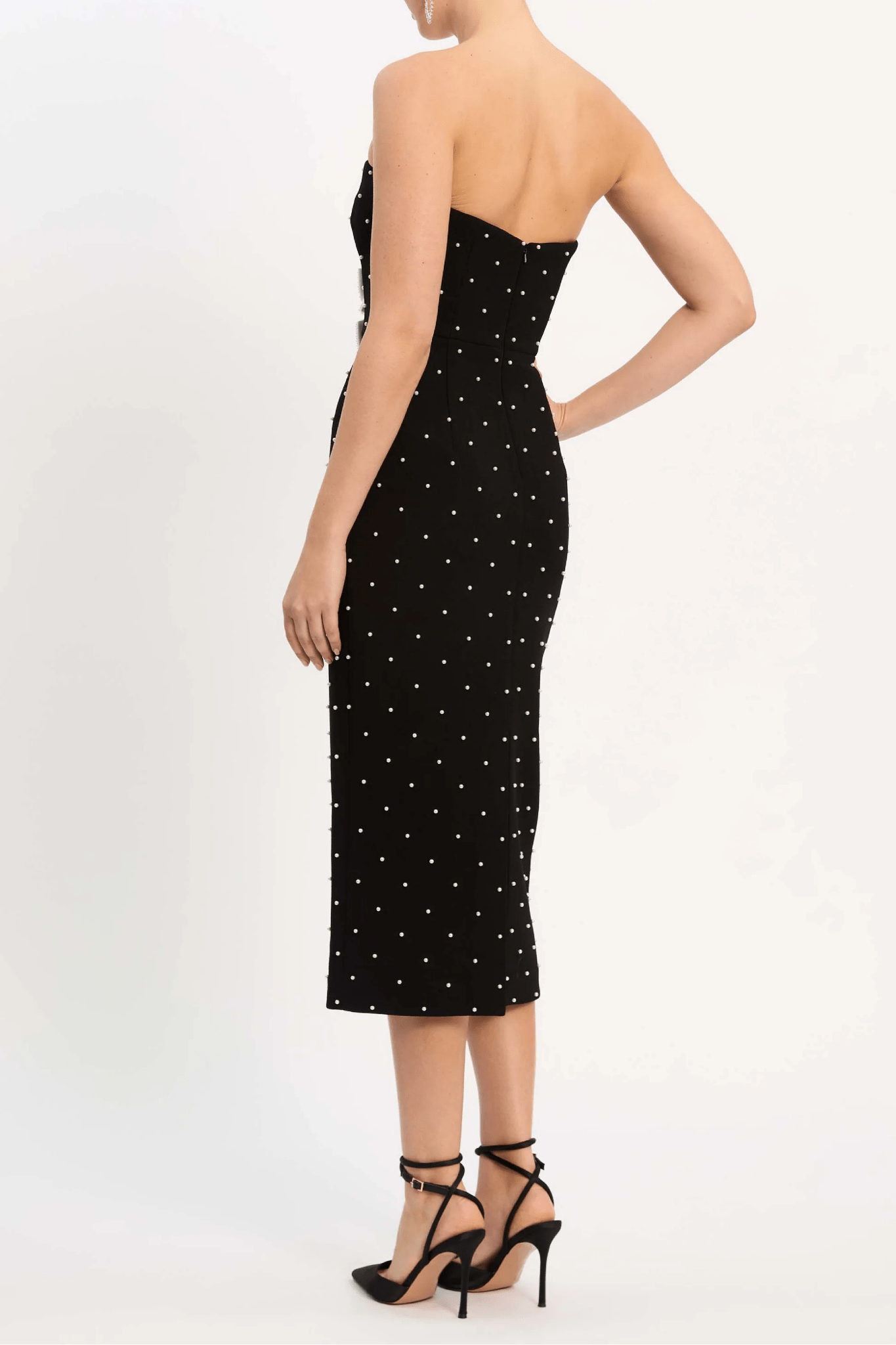Veronica Midi Dress - ALBOUSHIYA - district 5 - dubai - riyadh - abaya - dresses - designers - evening wear - luxury - elegance - craftsmanship - gowns - cocktail dresses - collections - georges