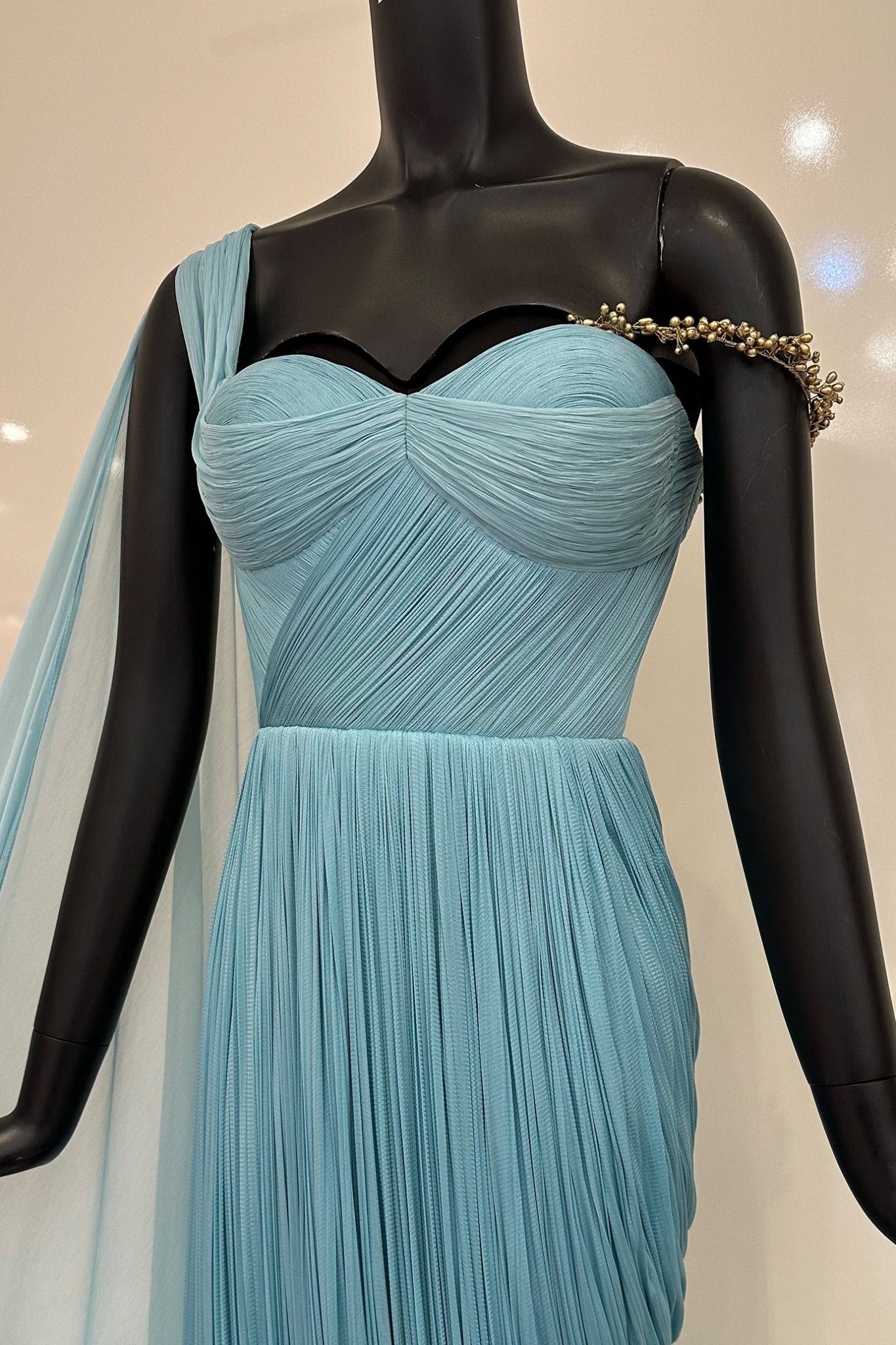 Vionette Dress - ALBOUSHIYA - district 5 - dubai - riyadh - abaya - dresses - designers - evening wear - luxury - elegance - craftsmanship - gowns - cocktail dresses - collections - georges