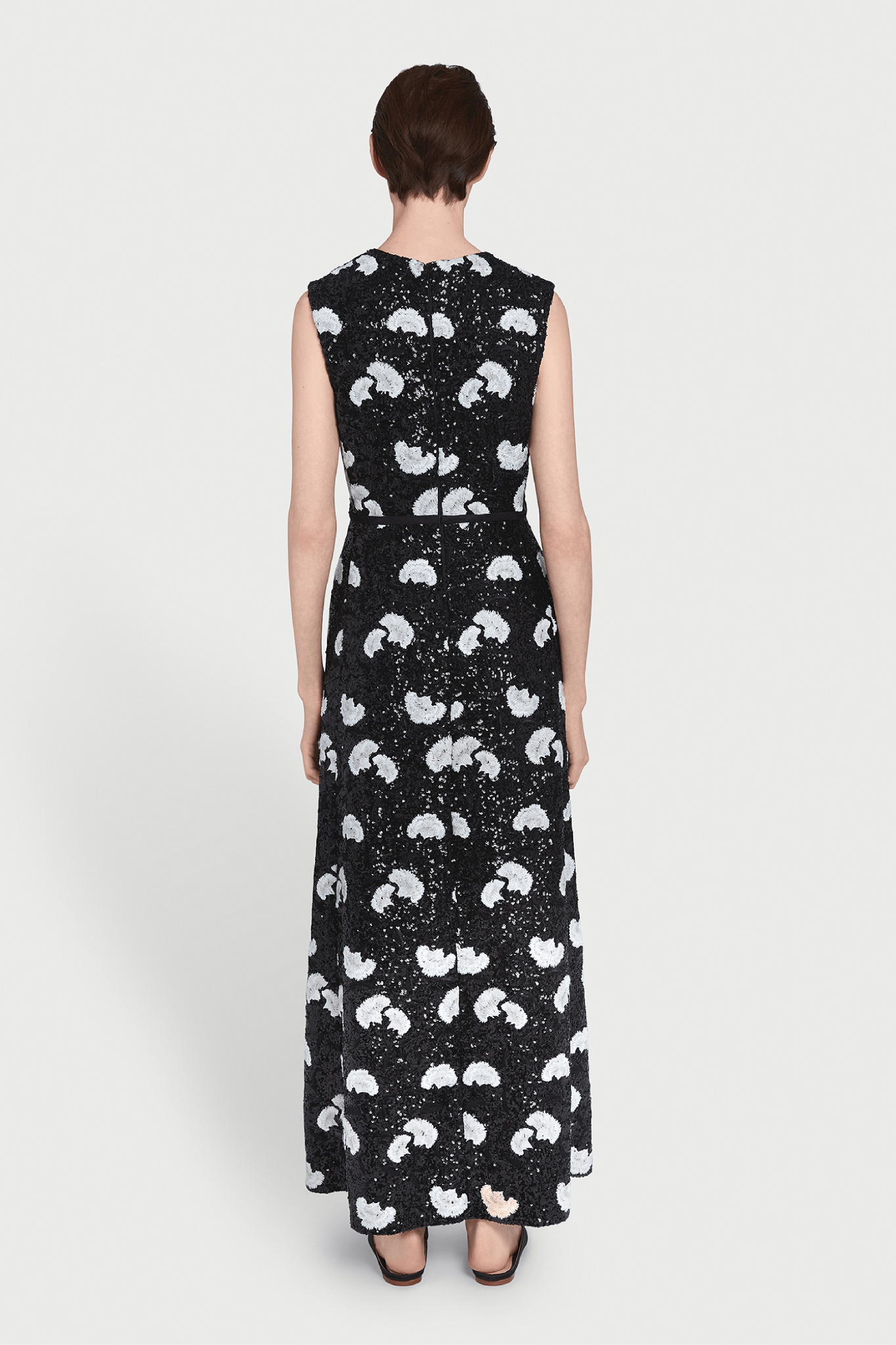 White Carnations Black Sequin - Embroidered Dress - ALBOUSHIYA - district 5 - dubai - riyadh - abaya - dresses - designers - evening wear - luxury - elegance - craftsmanship - gowns - cocktail dresses - collections - georges