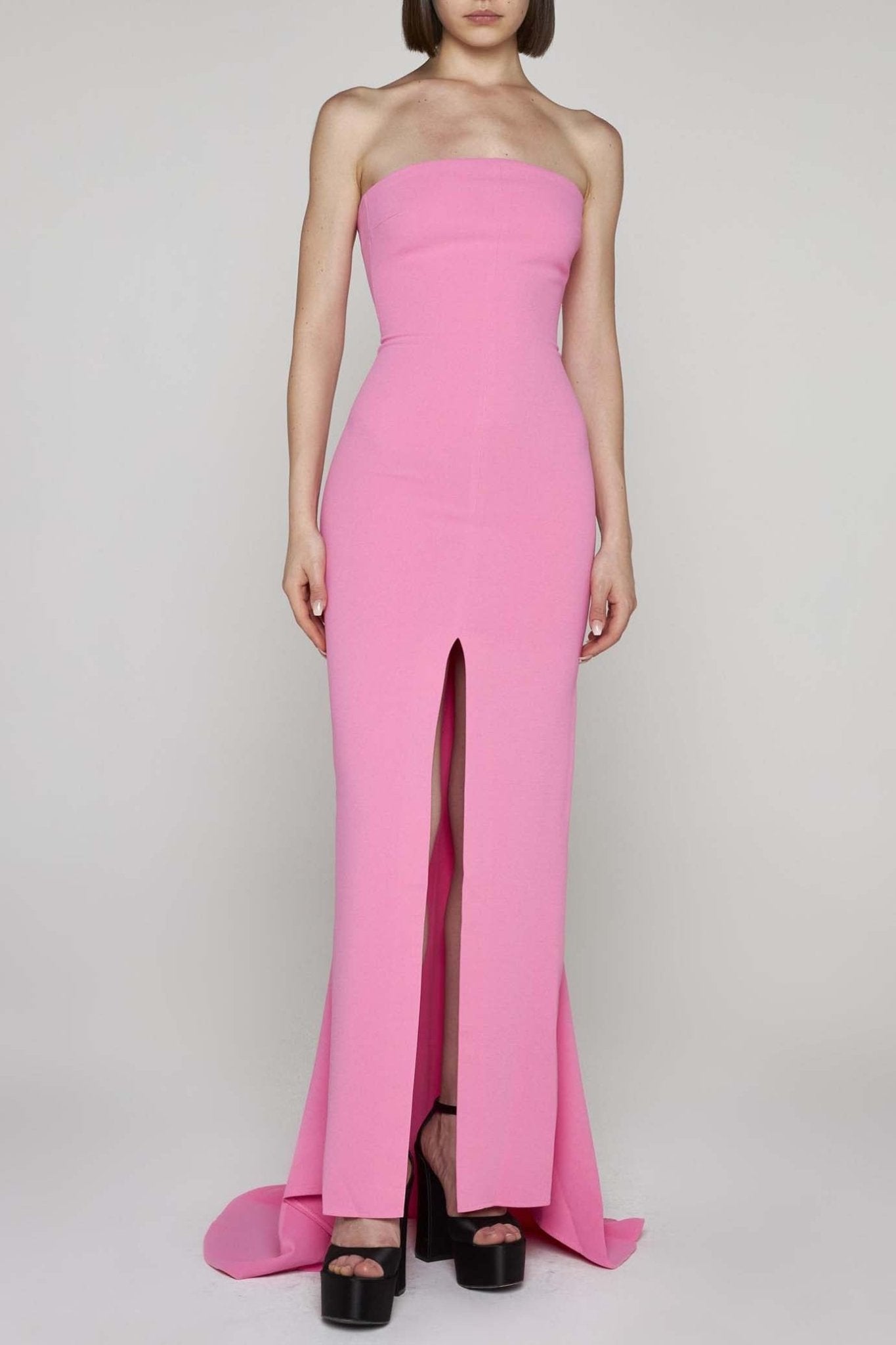 Willa Dress - ALBOUSHIYA - district 5 - dubai - riyadh - abaya - dresses - designers - evening wear - luxury - elegance - craftsmanship - gowns - cocktail dresses - collections - georges