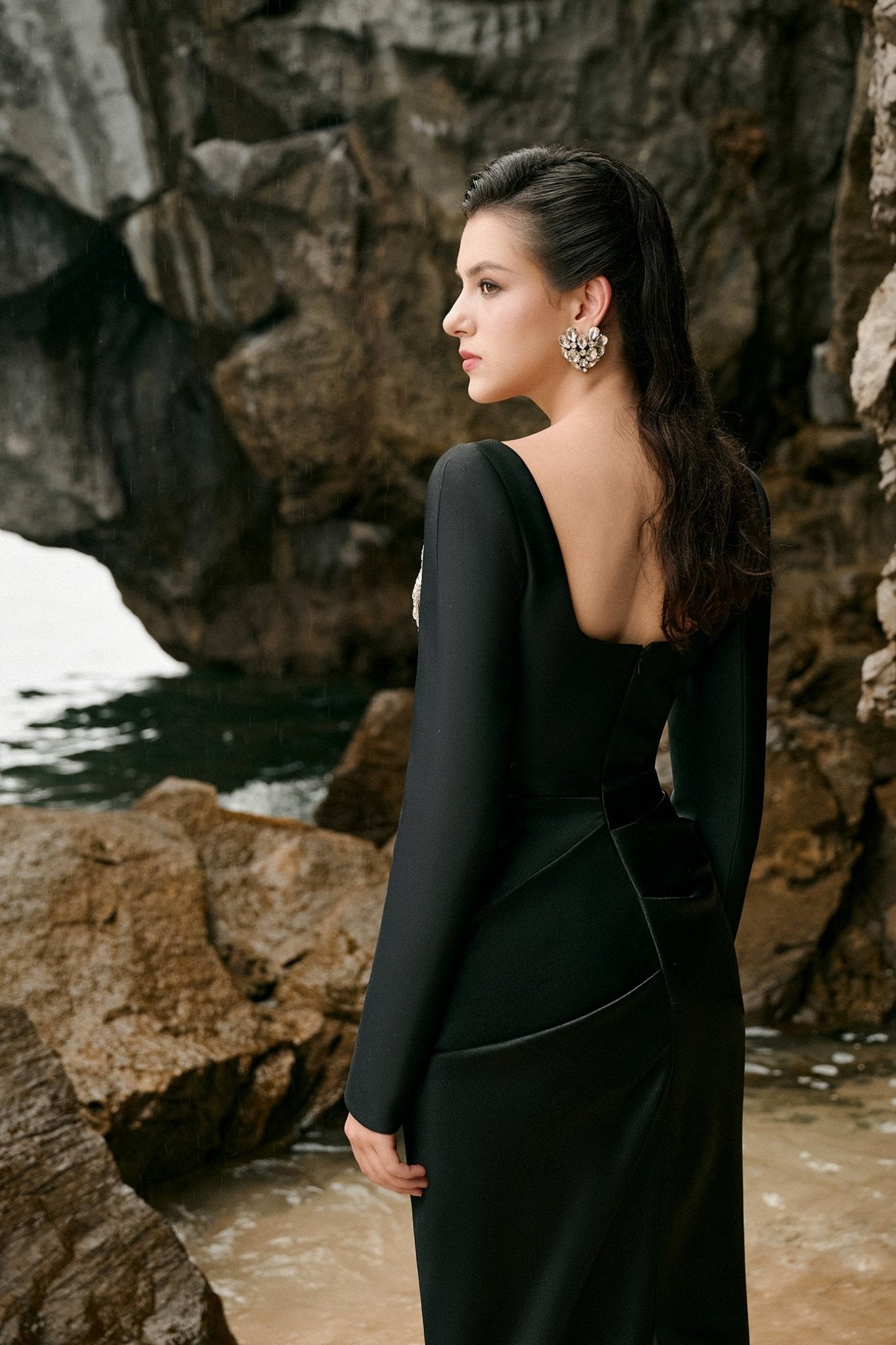 Wren Sheath Square Neck Duchess Satin Floor Length Dress - ALBOUSHIYA - district 5 - dubai - riyadh - abaya - dresses - designers - evening wear - luxury - elegance - craftsmanship - gowns - cocktail dresses - collections - georges