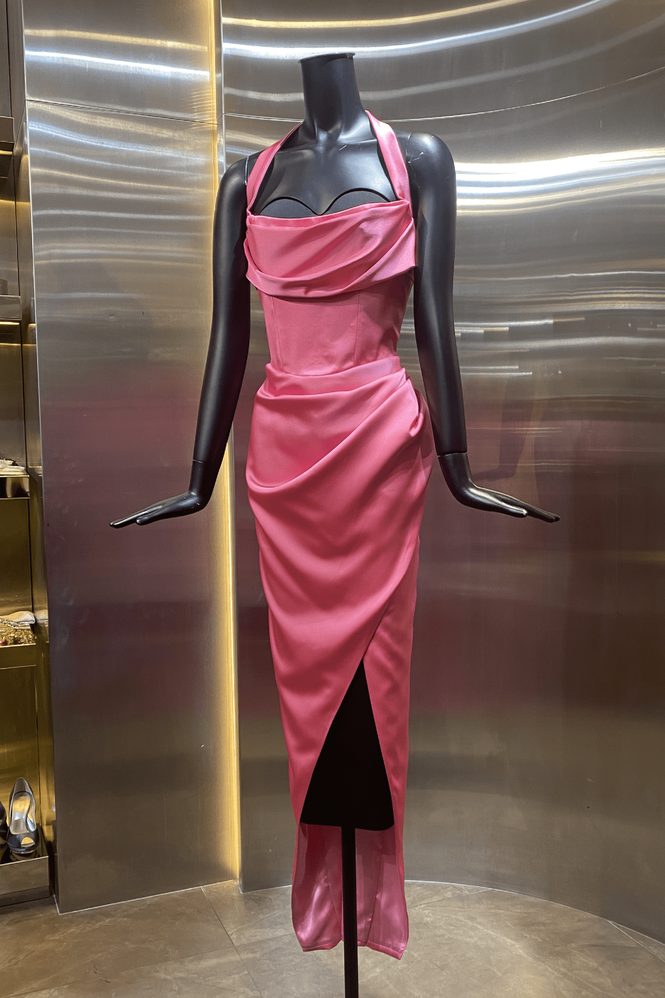 Beatris Dress - ALBOUSHIYA - district 5 - dubai - riyadh - abaya - dresses - designers - evening wear - luxury - elegance - craftsmanship - gowns - cocktail dresses - collections - georges