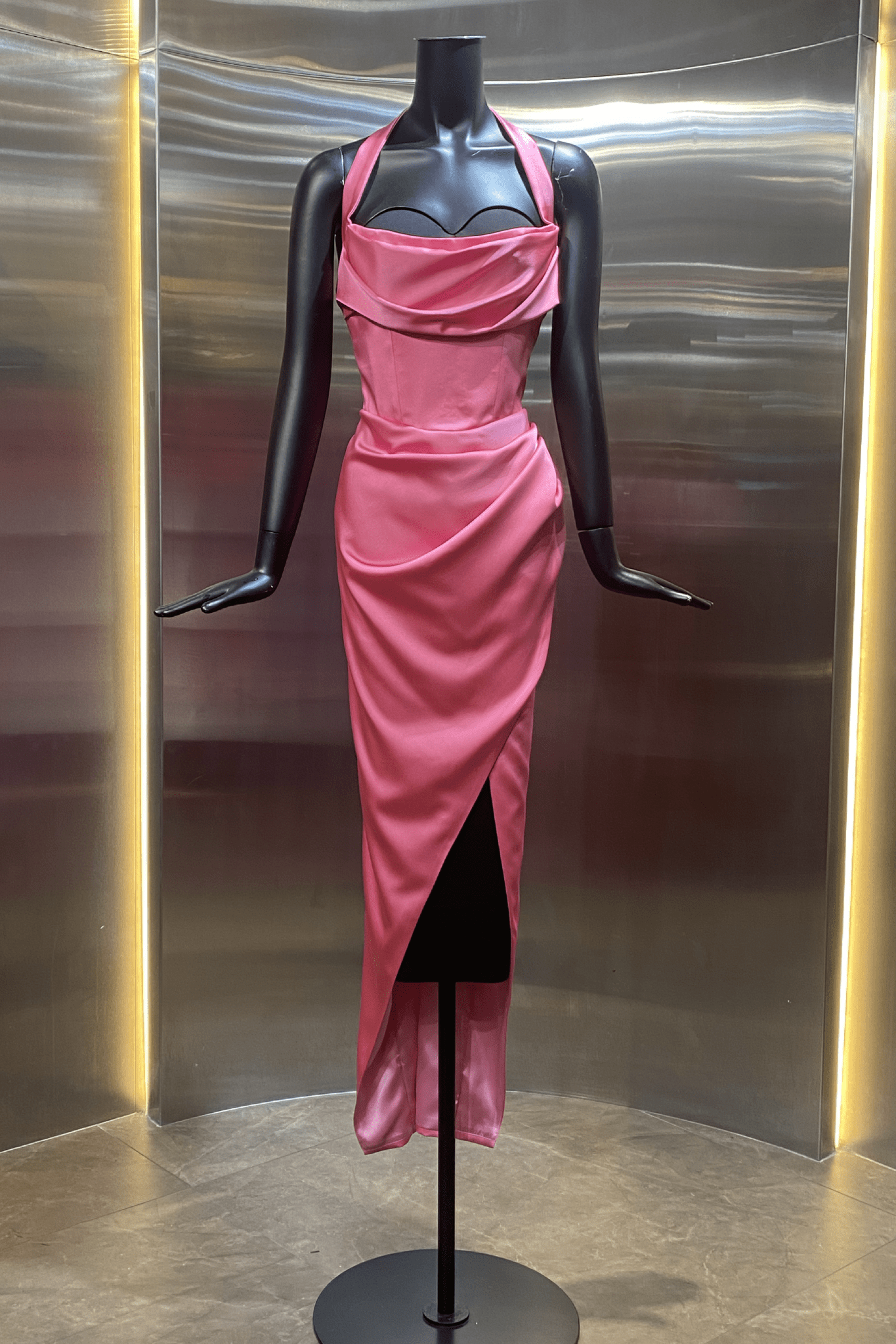 Beatris Dress - ALBOUSHIYA - district 5 - dubai - riyadh - abaya - dresses - designers - evening wear - luxury - elegance - craftsmanship - gowns - cocktail dresses - collections - georges