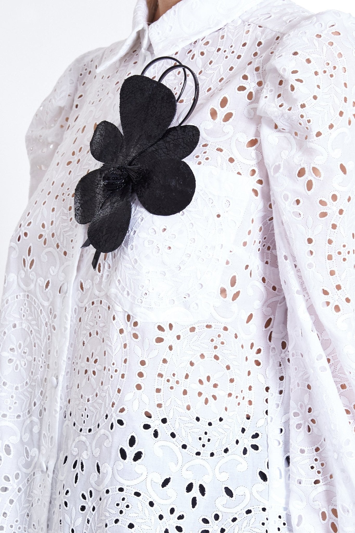 Broderie Anglaise Shirt - ALBOUSHIYA - district 5 - dubai - riyadh - abaya - dresses - designers - evening wear - luxury - elegance - craftsmanship - gowns - cocktail dresses - collections - georges