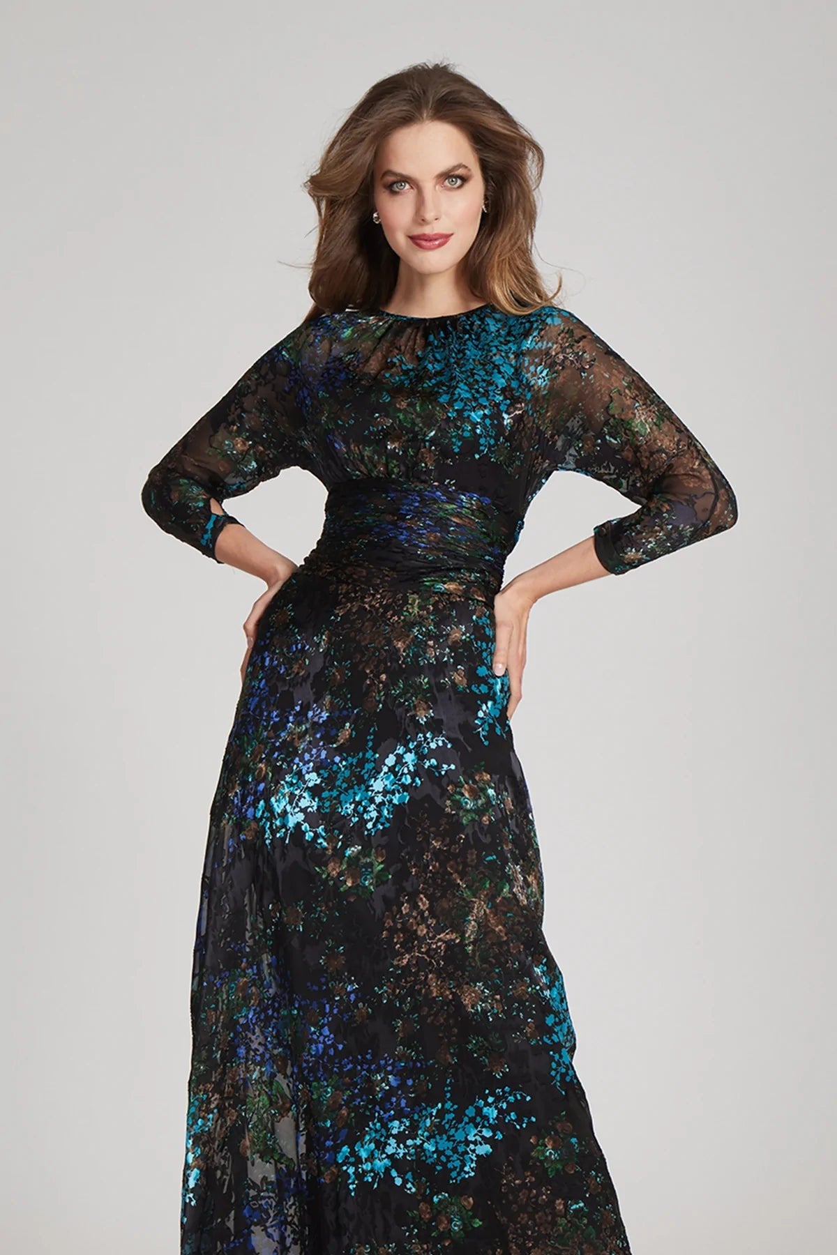 Burnout Chiffon Gown - ALBOUSHIYA - district 5 - dubai - riyadh - abaya - dresses - designers - evening wear - luxury - elegance - craftsmanship - gowns - cocktail dresses - collections - georges
