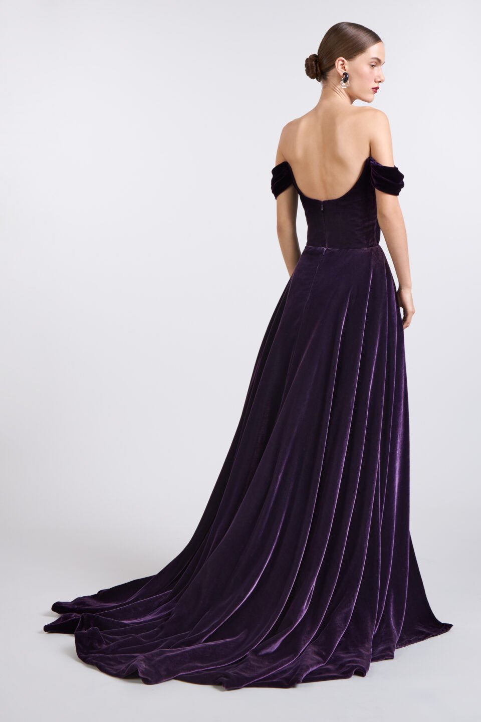 Everlee Silk Velvet Gown - ALBOUSHIYA - district 5 - dubai - riyadh - abaya - dresses - designers - evening wear - luxury - elegance - craftsmanship - gowns - cocktail dresses - collections - georges