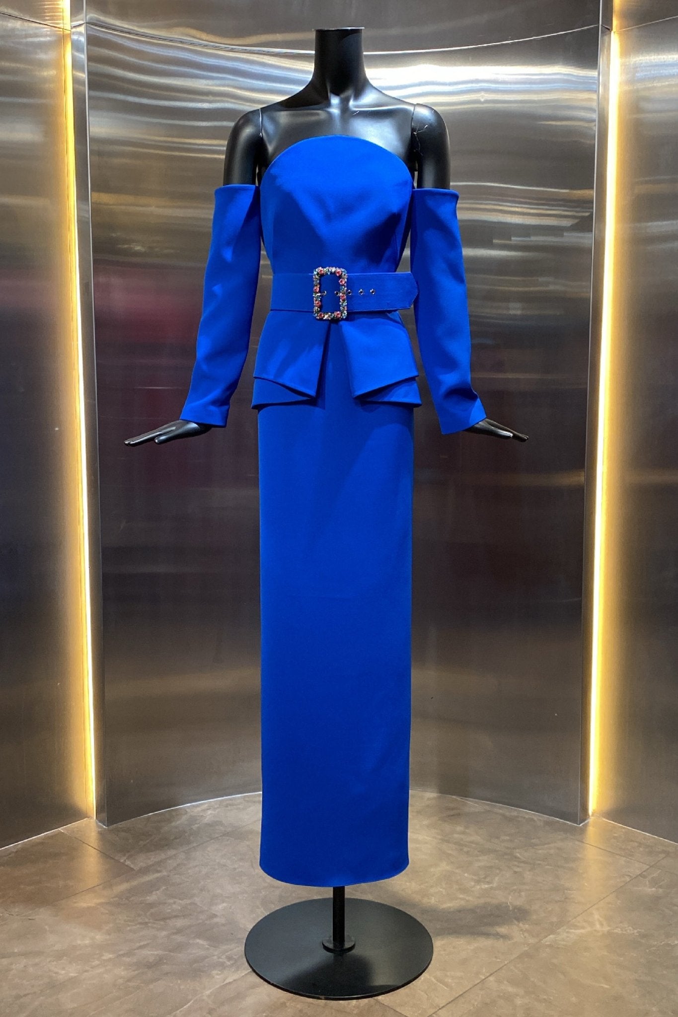Giuliana Long Dress and Belt - ALBOUSHIYA - district 5 - dubai - riyadh - abaya - dresses - designers - evening wear - luxury - elegance - craftsmanship - gowns - cocktail dresses - collections - georges