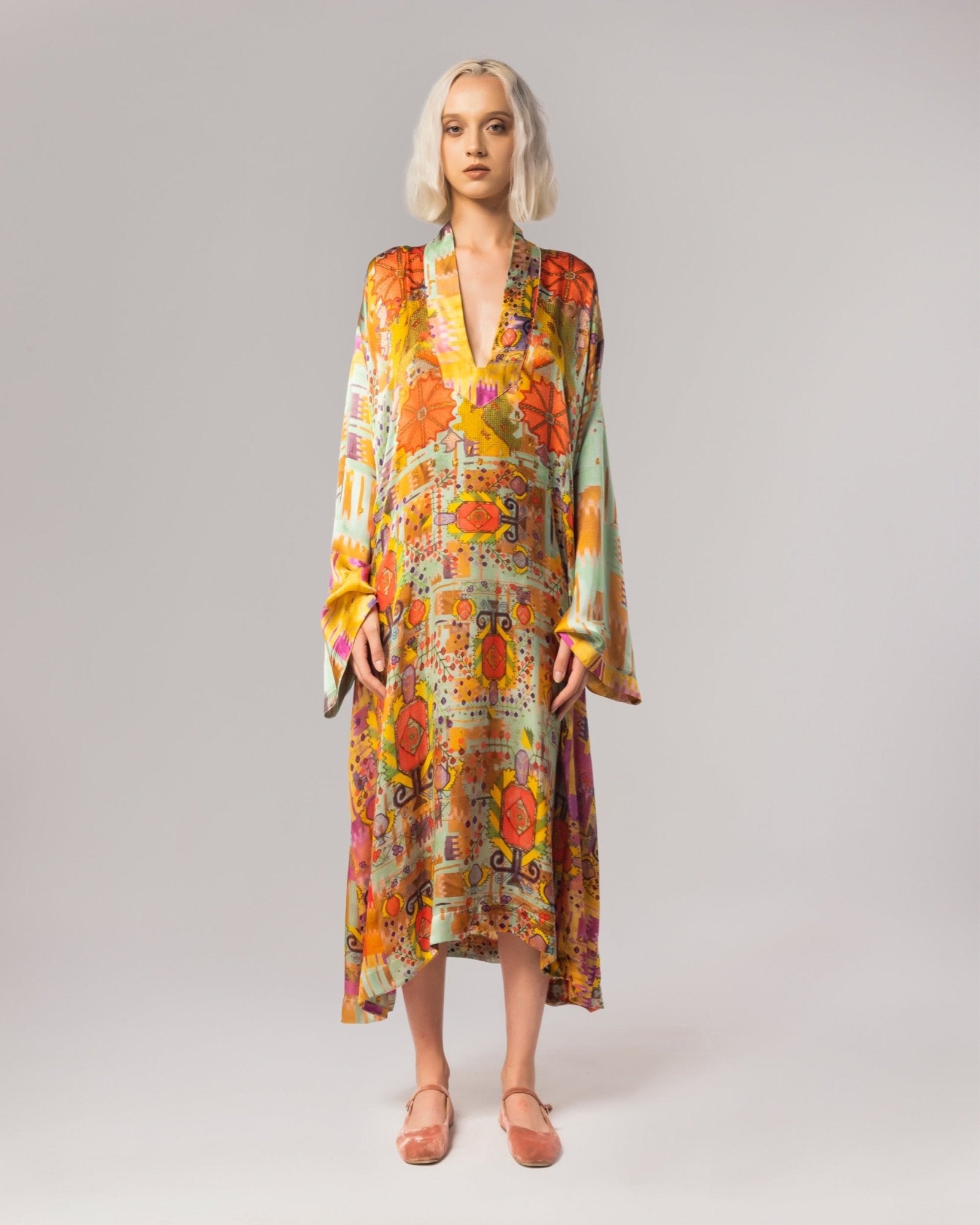 Izmir Silk Satin Farida Dress - ALBOUSHIYA - district 5 - dubai - riyadh - abaya - dresses - designers - evening wear - luxury - elegance - craftsmanship - gowns - cocktail dresses - collections - georges