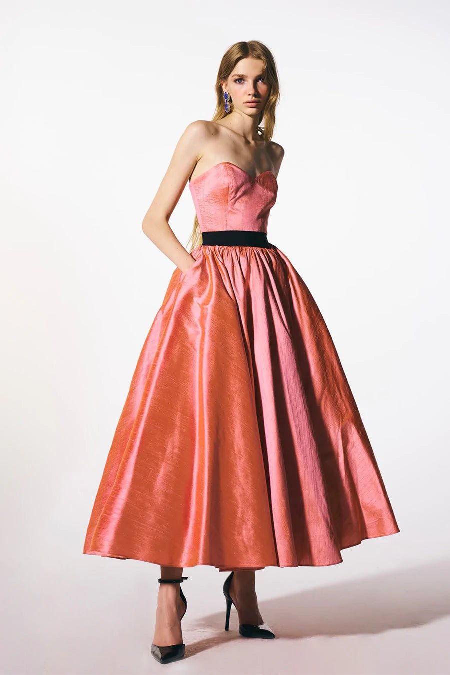 Jo Strapless Silk Dress - ALBOUSHIYA - district 5 - dubai - riyadh - abaya - dresses - designers - evening wear - luxury - elegance - craftsmanship - gowns - cocktail dresses - collections - georges