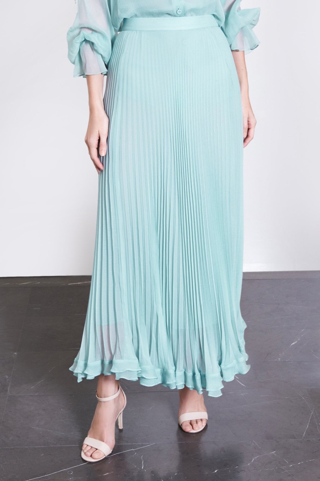 Mint Chiffon Pleated Skirt - ALBOUSHIYA - district 5 - dubai - riyadh - abaya - dresses - designers - evening wear - luxury - elegance - craftsmanship - gowns - cocktail dresses - collections - georges