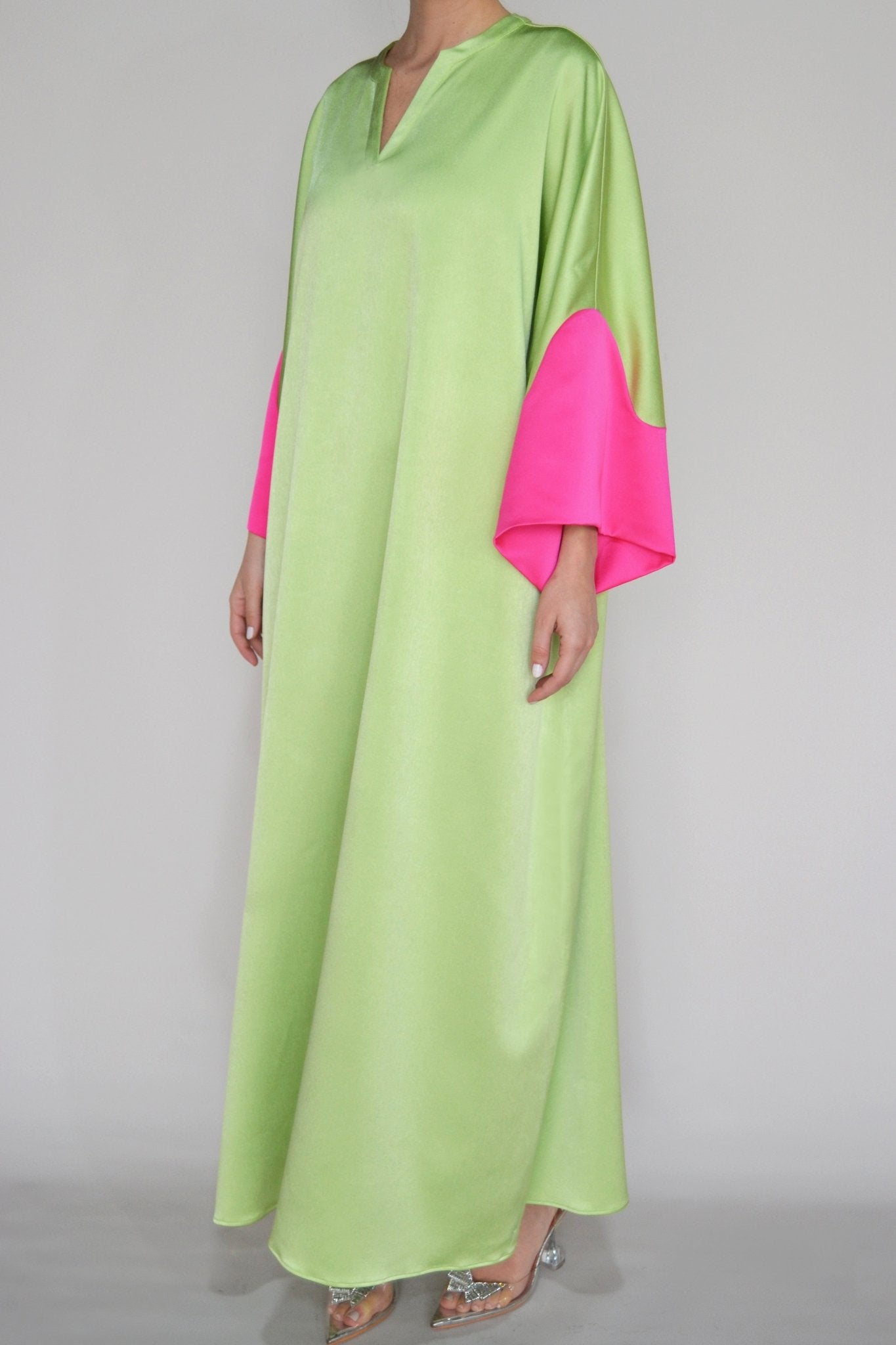 Pistachio Crepe Caftan with Fuchsia Satin Sleeves - ALBOUSHIYA - district 5 - dubai - riyadh - abaya - dresses - designers - evening wear - luxury - elegance - craftsmanship - gowns - cocktail dresses - collections - georges