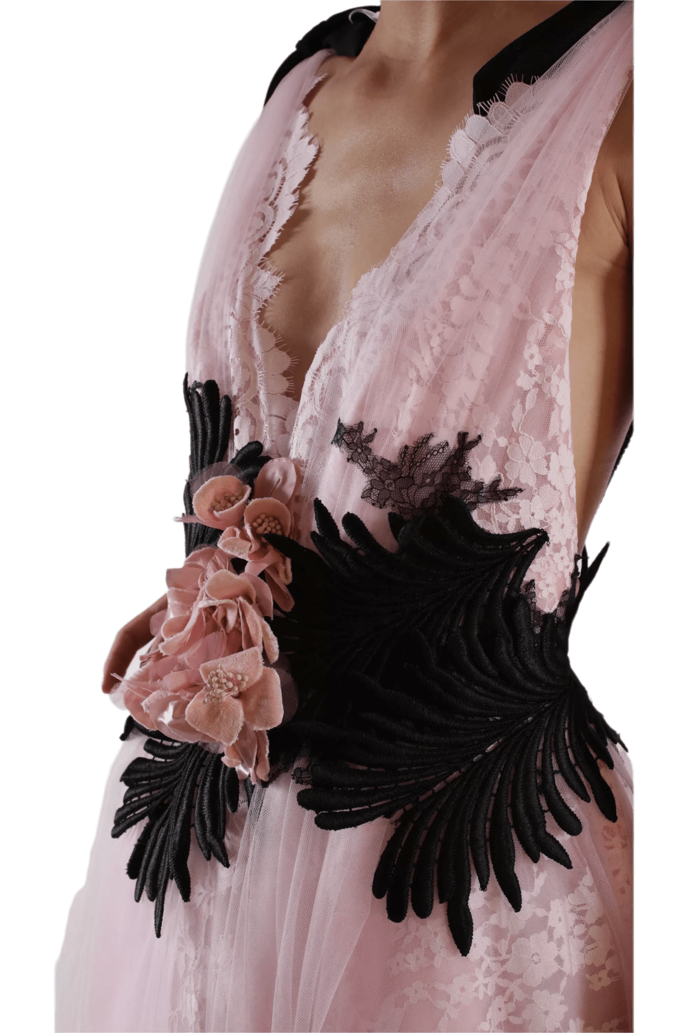 V - Neck Lace & Tulle Ball Gown - ALBOUSHIYA - district 5 - dubai - riyadh - abaya - dresses - designers - evening wear - luxury - elegance - craftsmanship - gowns - cocktail dresses - collections - georges
